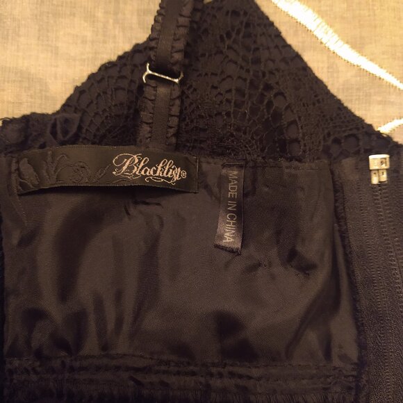 Blacklist Lip Service Lace Crochet Corset Lacing Witchy Goth Rare Top Bustier - Picture 14 of 16